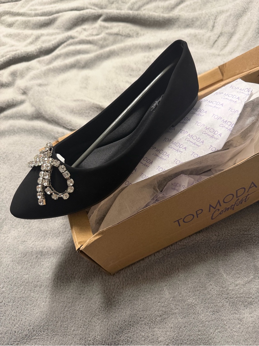 TOP Moda Black Pointed Toe Flat with Crystal Bow Accent